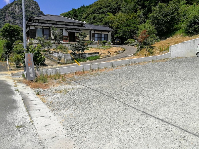 04駐車場.jpg 04駐車場