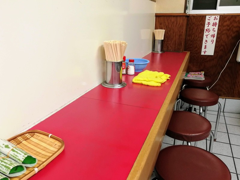 06カウンター席.jpg 06カウンター席