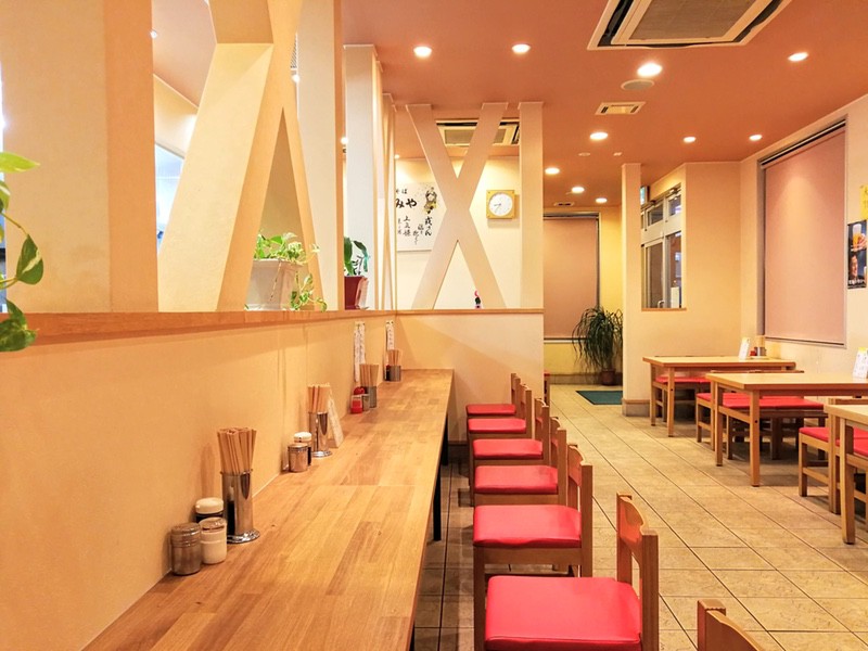 06カウンター席.jpg 06カウンター席