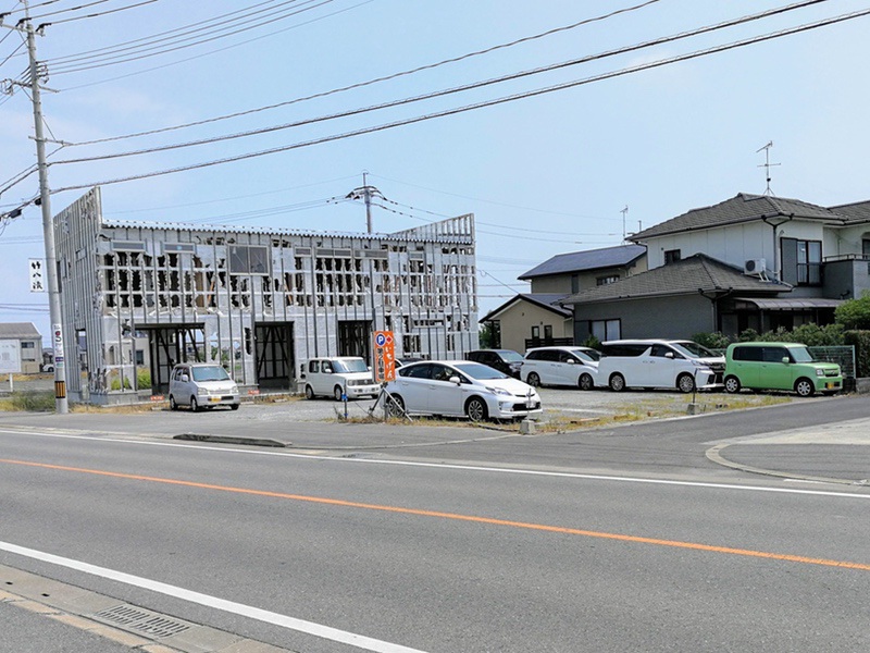 03駐車場.jpg 03駐車場