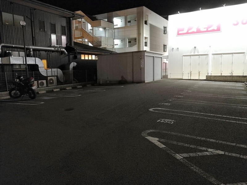 03駐車場.jpg 03駐車場