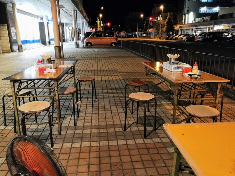 03テーブル席.jpg 03テーブル席