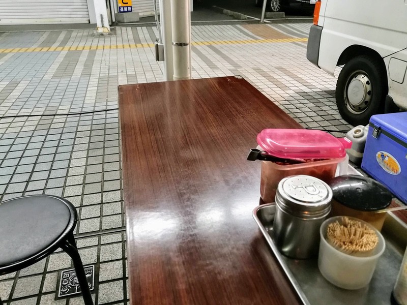 02テーブル席.jpg 02テーブル席