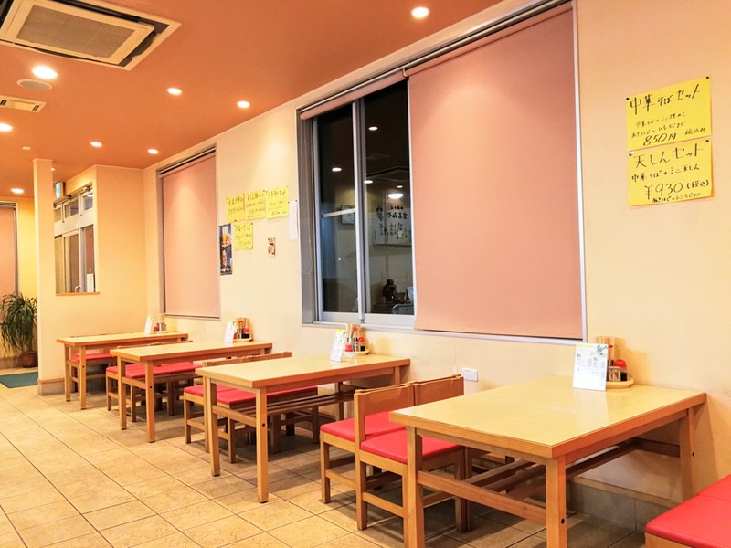 07テーブル席.jpg 07テーブル席