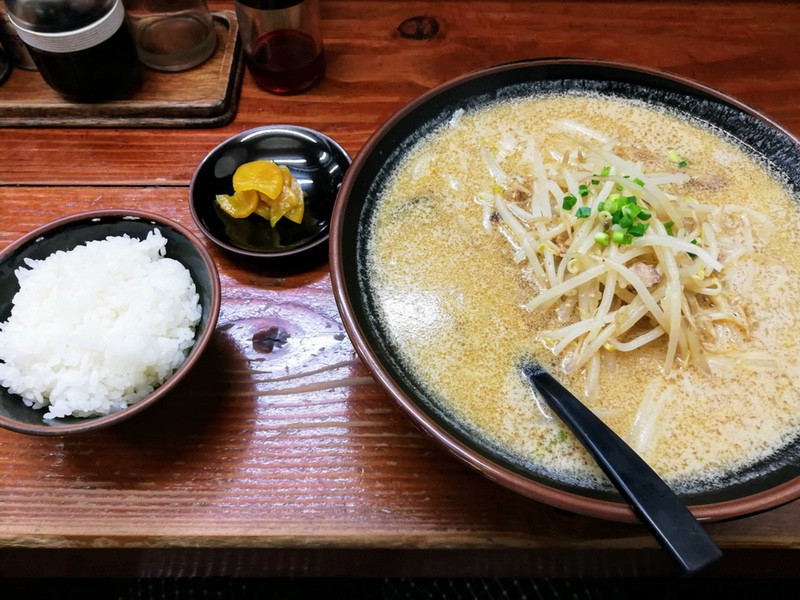08味噌らうめんとご飯.jpg 08味噌らうめんとご飯