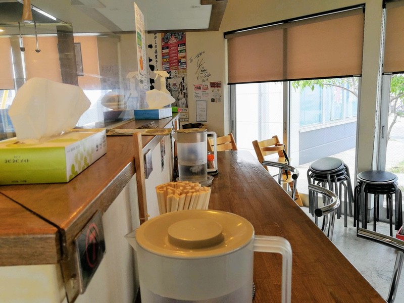 08カウンター席