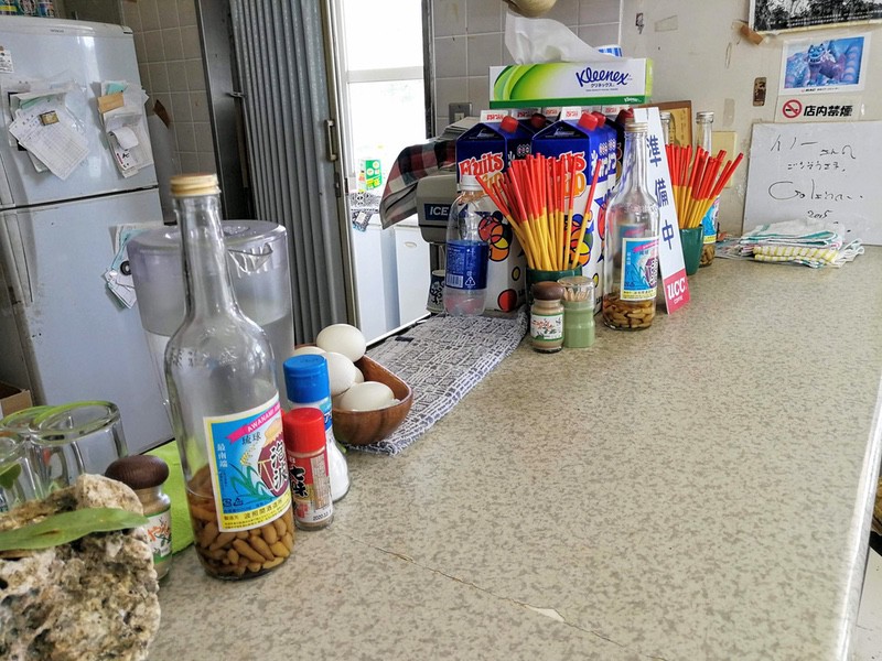 04カウンター席.jpg 04カウンター席