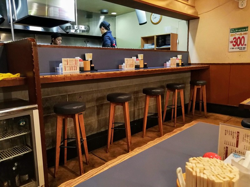 04カウンター席.jpg 04カウンター席