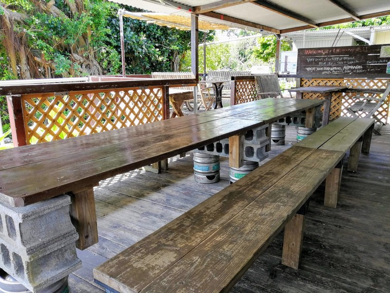 05テーブル席.jpg 05テーブル席