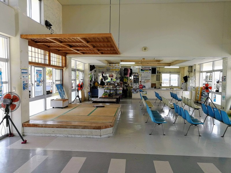 02ターミナル内.jpg 02ターミナル内