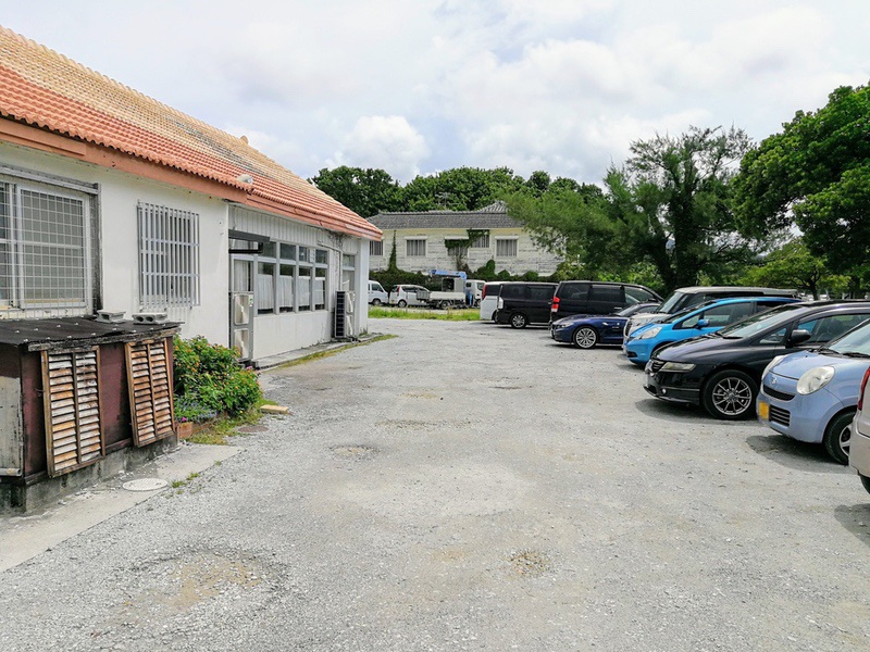 02駐車場.jpg 02駐車場