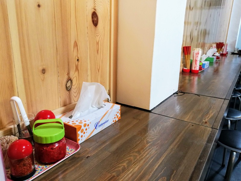 06カウンター席.jpg 06カウンター席