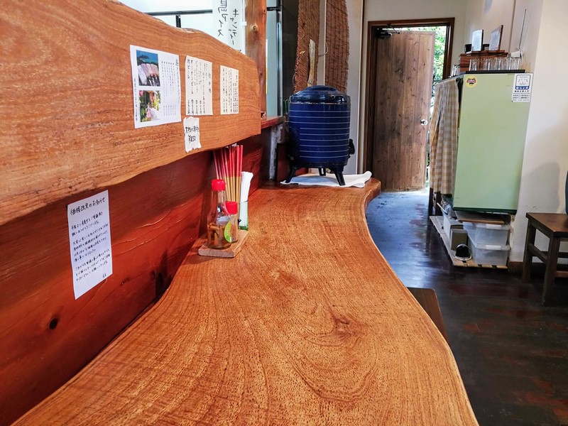 06カウンター席