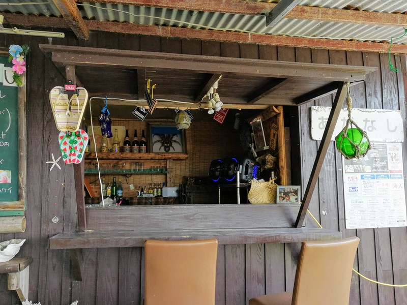 06カウンター席.jpg 06カウンター席