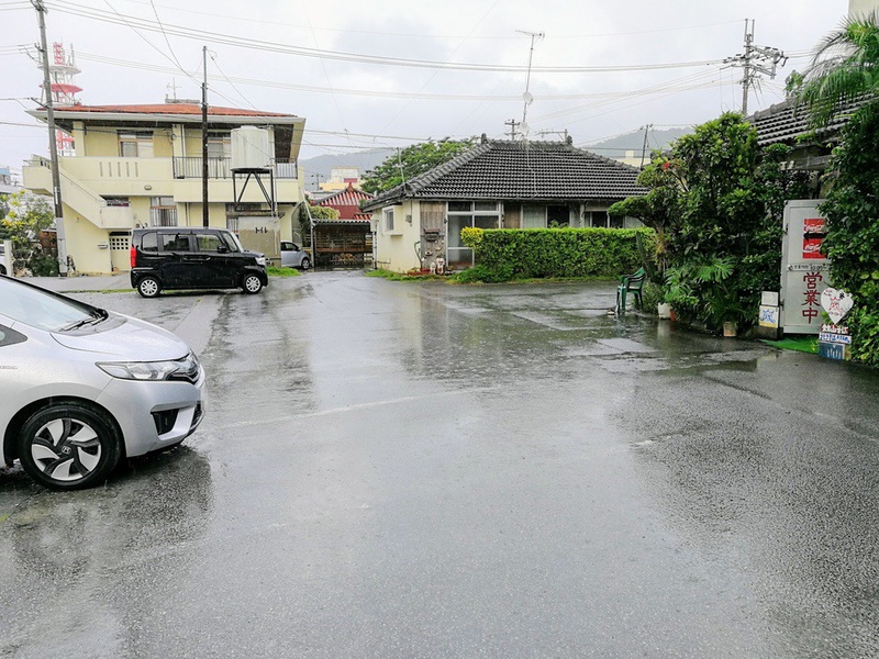 03駐車場.jpg 03駐車場