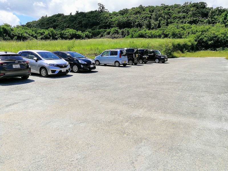 03駐車場.jpg 03駐車場