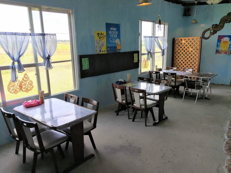 04テーブル席.jpg 04テーブル席