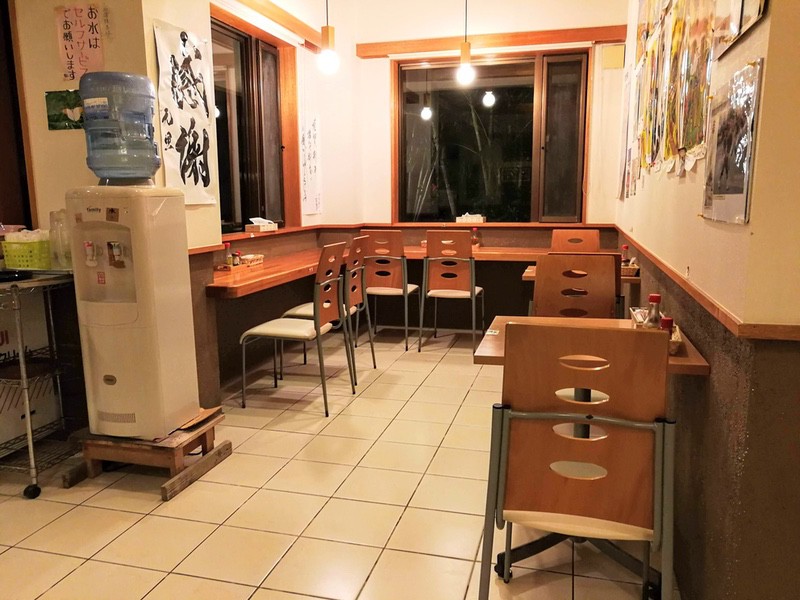 04テーブル席