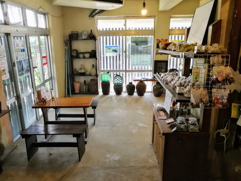 07テーブル席.jpg 07テーブル席