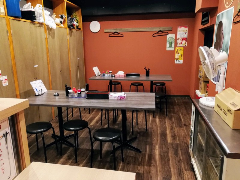 06テーブル席