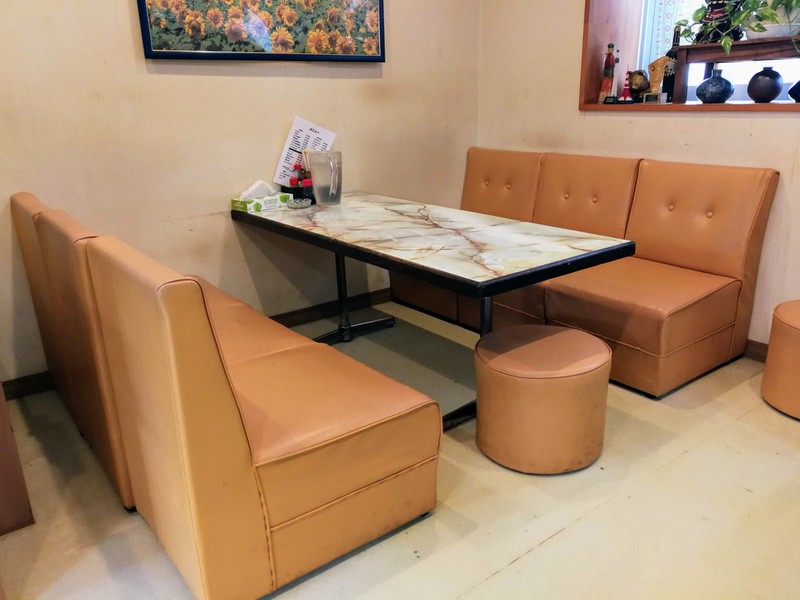 08テーブル席