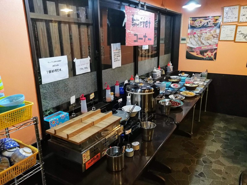 05ビュッフェコーナー.jpg 05ビュッフェコーナー