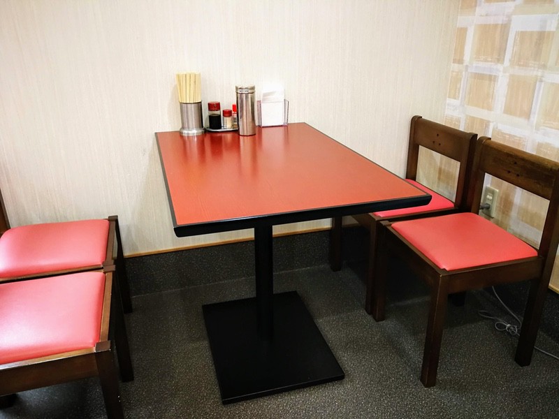 05テーブル席