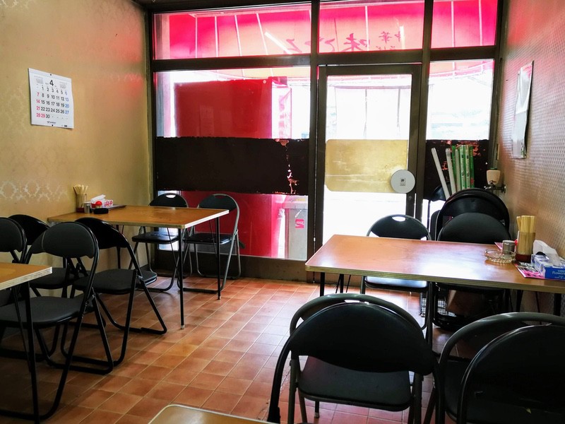 03テーブル席.jpg 03テーブル席