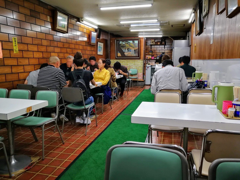 06テーブル席.jpg 06テーブル席