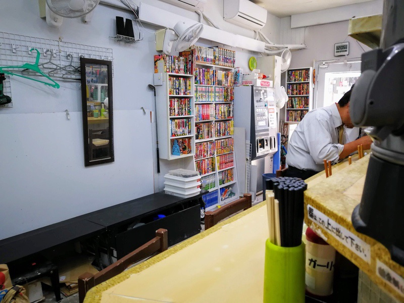 05カウンター席