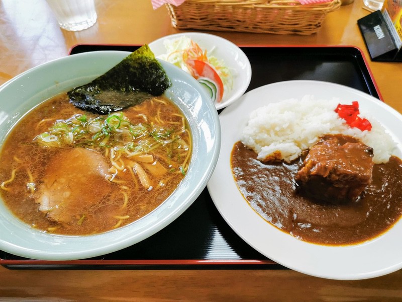 09ラーメンカレーセット.jpg 09ラーメンカレーセット