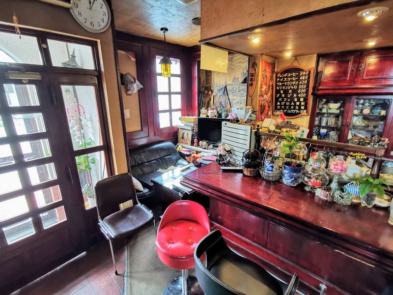 04カウンター席.jpg 04カウンター席