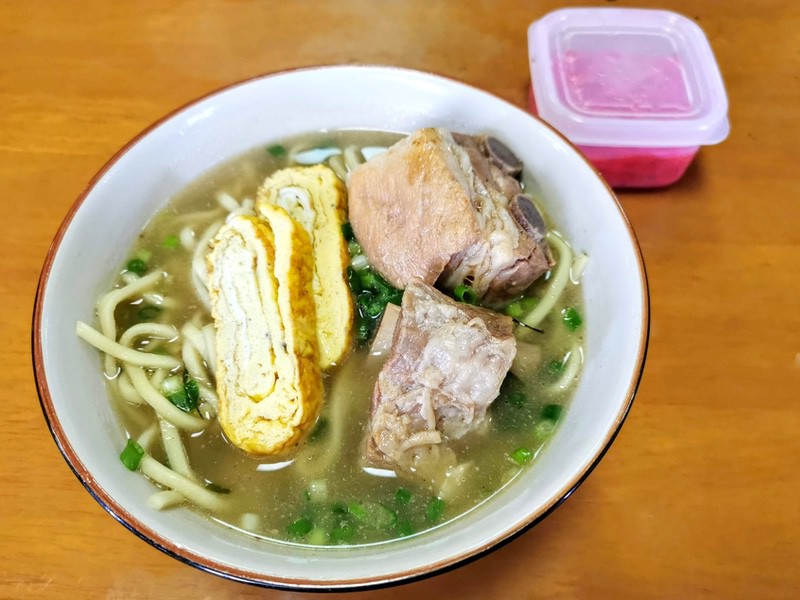 07ソーキそば.jpg 07ソーキそば