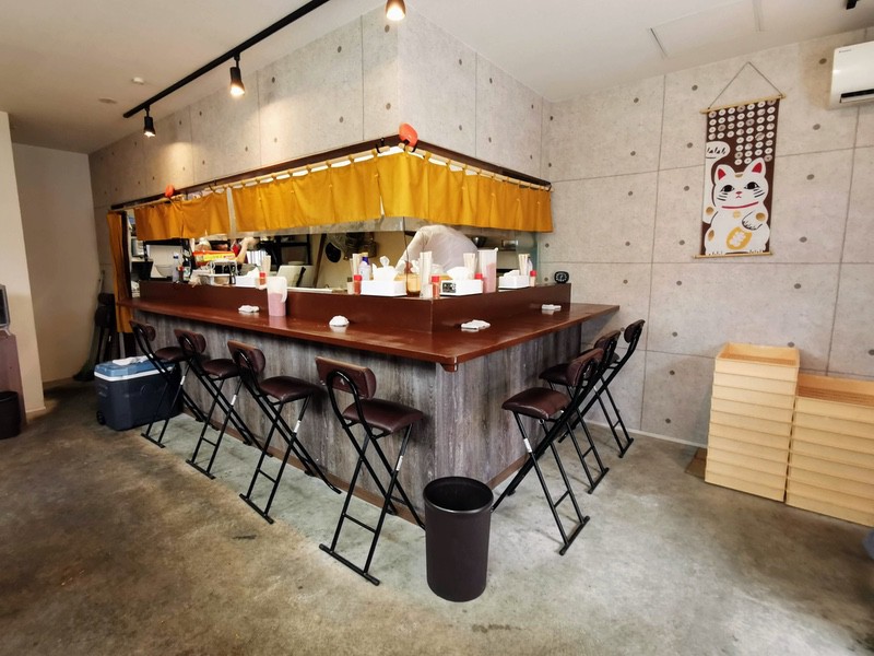 06カウンター席