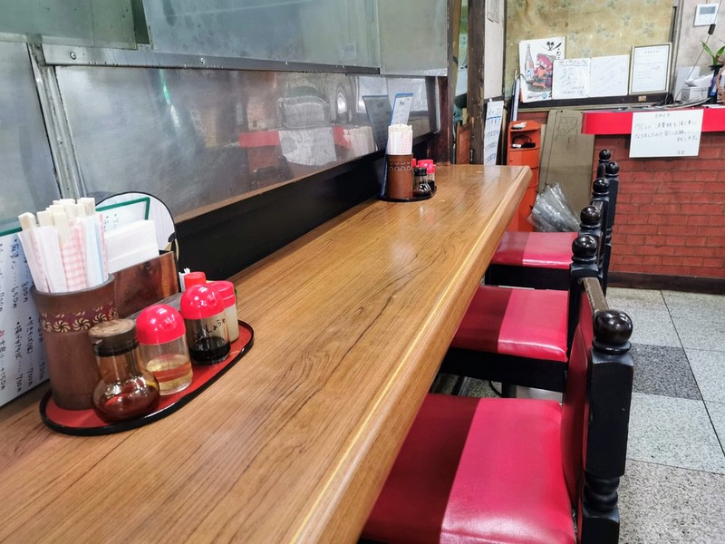 02カウンター席.jpg 02カウンター席