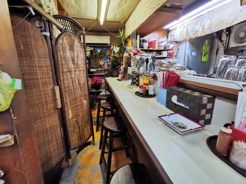 02カウンター席.jpg 02カウンター席