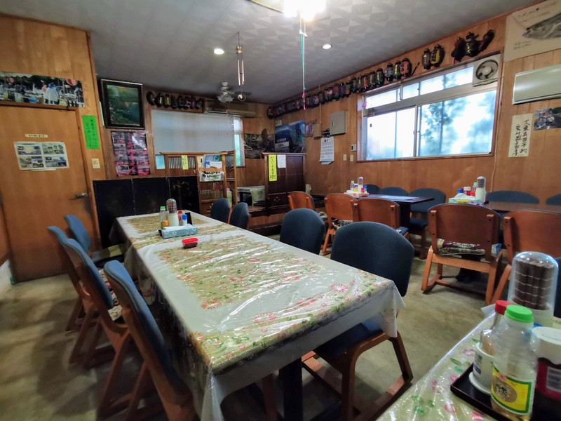 03テーブル席