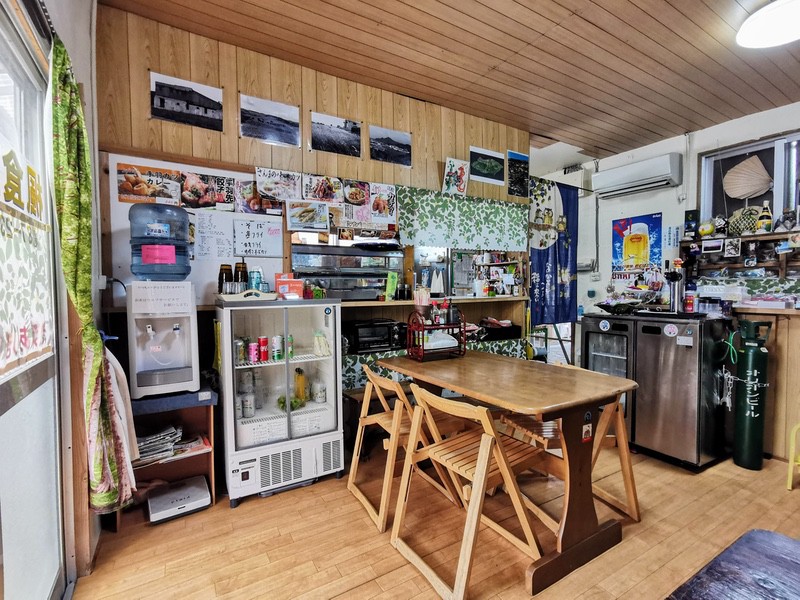 03テーブル席.jpg 03テーブル席