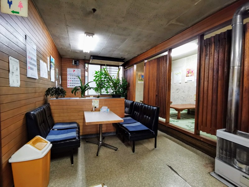 07テーブル席小上がり.jpg 07テーブル席小上がり