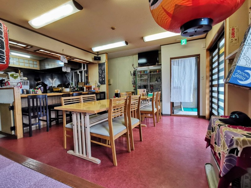 02テーブル席