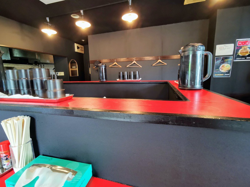 04カウンター席.jpg 04カウンター席