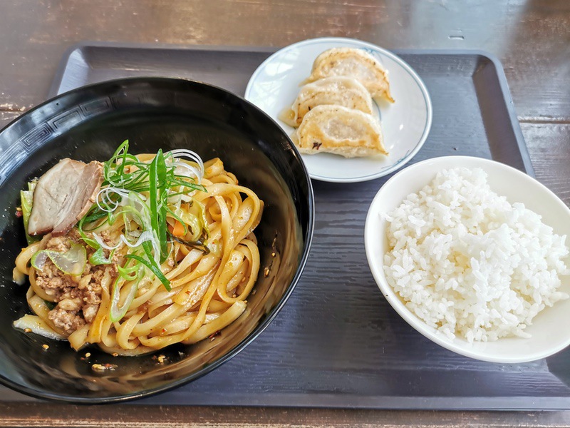 16汁なし坦々麺と焼き餃子.jpg 16汁なし坦々麺と焼き餃子