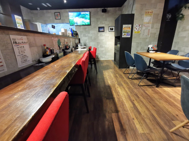 04カウンター席.jpg 04カウンター席