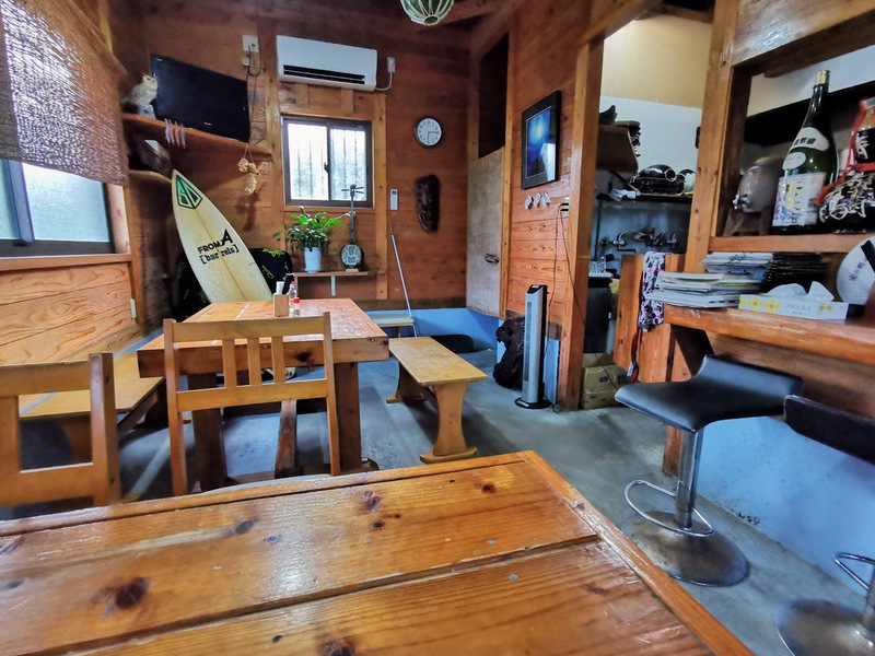 03テーブル席.jpg 03テーブル席