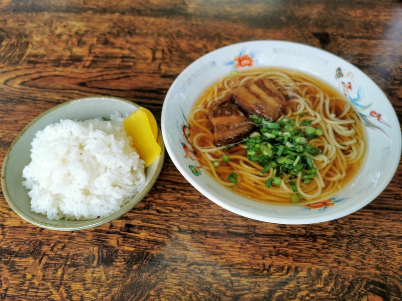 09ラーメンとご飯.jpg 09ラーメンとご飯