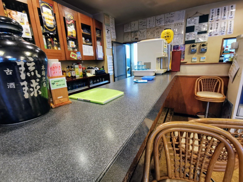 03カウンター席.jpg 03カウンター席