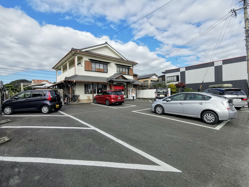 02駐車場.jpg 02駐車場