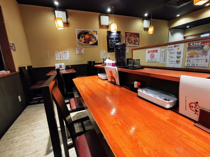 06テーブル席