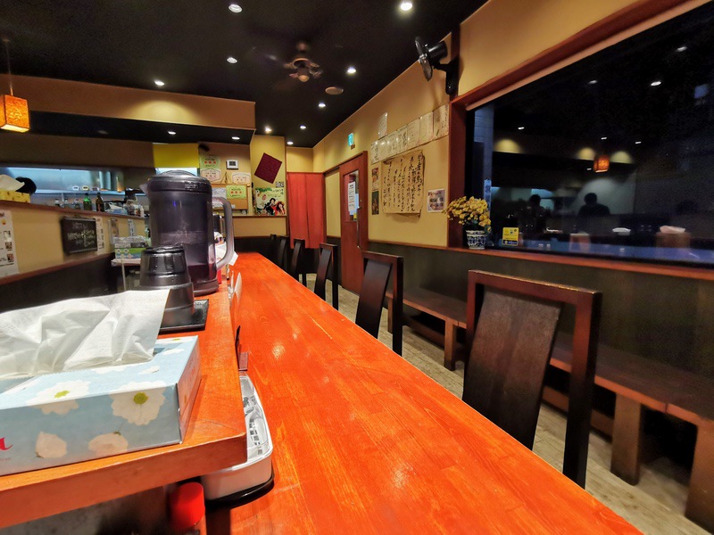 05カウンター席