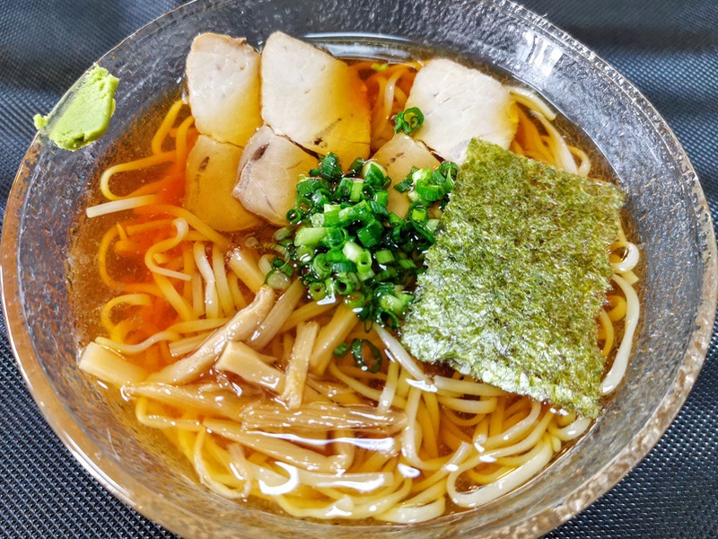 08冷たいラーメン.jpg 08冷たいラーメン
